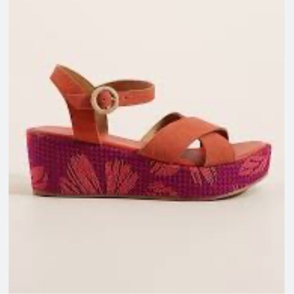 Anthropologie Alice platform heels size 8 new condition